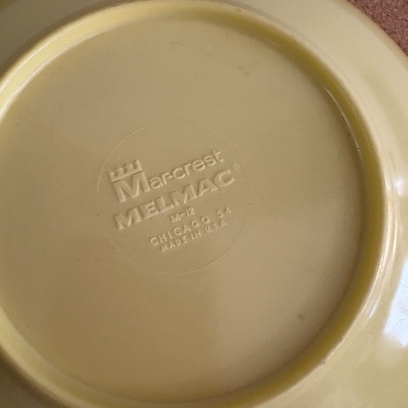 Pair of Vintage Mid-Century Marcrest Melmac Divided Bowls - Yellow & Pink - Picture 6 of 15